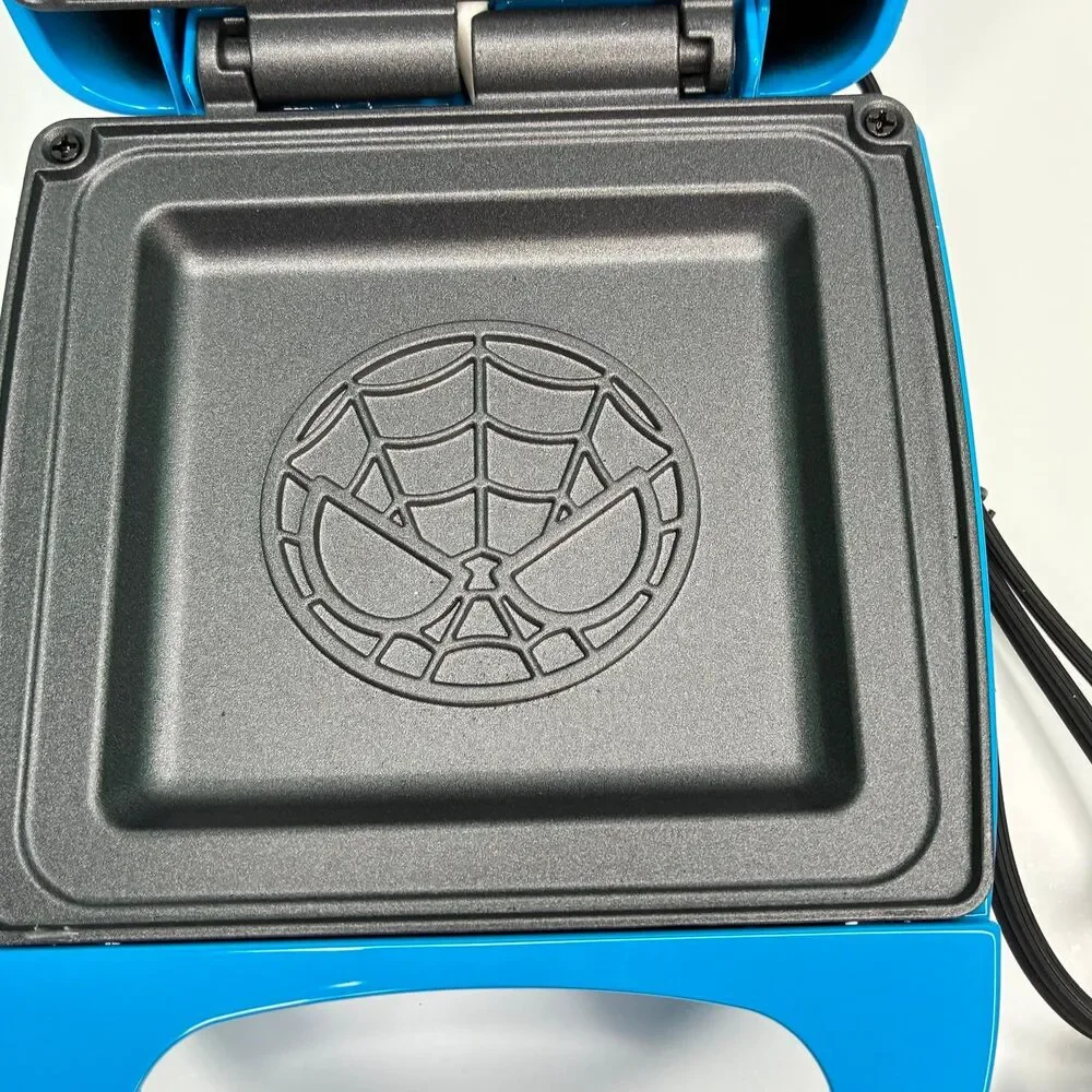 Uncanny Brands Marvel's Spiderman Single Sandwich Maker Panini Grill